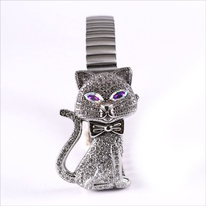 ラポールウォッチ　キラキラ　猫　蛇腹ベルト　レディース腕時計 ブレスレット