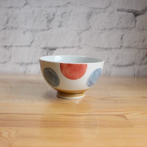 茶碗　丸紋　赤　日本製　波佐見焼　飯碗