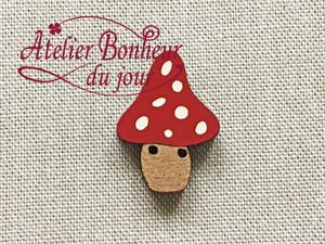 フランス製　木製ボタン　アトリエ ボヌール ドゥ ジュール 【高いキノコ】