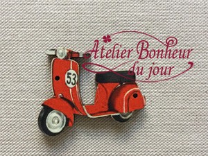 フランス製　木製ボタン　アトリエ ボヌール ドゥ ジュール 【赤いスクーター】