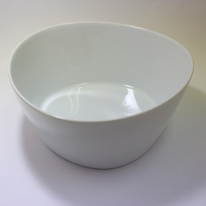 ボール（L）　トロワ（WH）　日本製　波佐見焼　カラー　変形　白山陶器