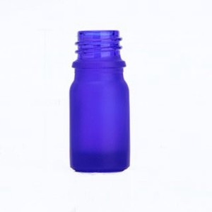 コバルト色フロスト加工ガラス遮光瓶　ブラックドロッパーキャップ付　【容器類】「アロマ」「保存容器」