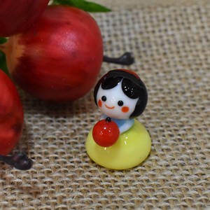 "Glass Figurine Object" Snow White