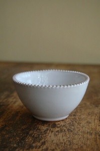 ボウル・小（直径10cm）