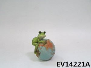 EV14221Aミニ樹脂地球上蛙