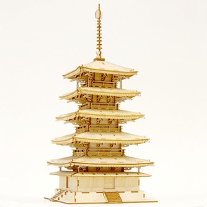 木製パズル　ki-gu-mi　五重塔