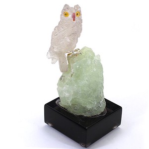 極上彫刻品 水晶 フクロウ 梟 フローライト原石 置物 天然石