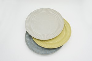 Pleated Pottery ROUND PLATE L