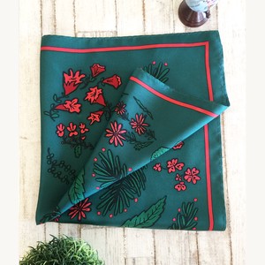 Flower silk scarf green