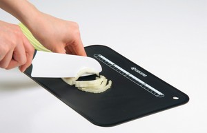 Anti-bacterial Black Cutting Board 300×210mm