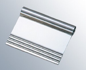 Stainless Steel Scraper Wavy 135×105mm