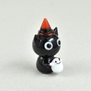 "Glass Figurine Object" Ghost Black Cat
