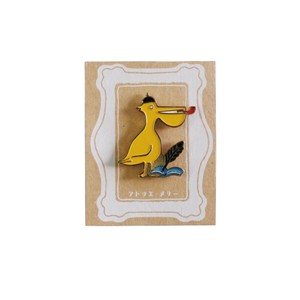Atelier Merry pin Badge Pelican