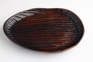 木の自然なデザインが特徴☆【新商品】wood plate /木製皿　荒彫