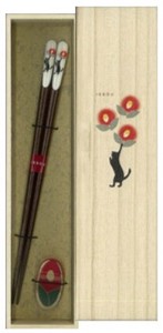 一双　吉兆桐箱箸置き付　黒猫と椿 23cm
