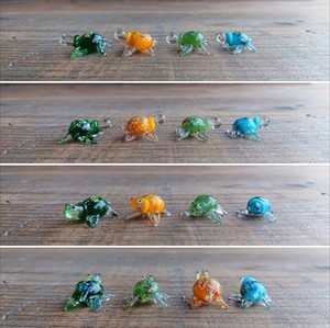 Glass ornament / turtles set