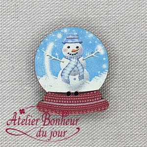 クリスマス　木製ボタン　アトリエ ボヌール ドゥ ジュール 【スノードーム・雪だるま】