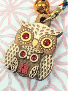 Original Made in Japan Laser Hand Craft Japanese Cypress Rhinestone Owl Cell Phone Charm