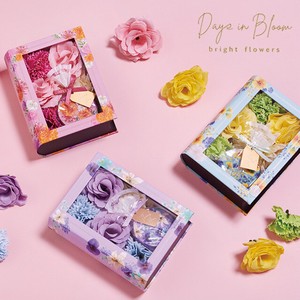 お花の香りのブック型バスギフト バスフラワー＆バスフィズ 【Days in Bloom】