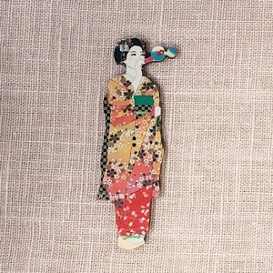 フランス製 木製ボタン アトリエ ボヌール ドゥ ジュール 日本図柄【舞妓さん】