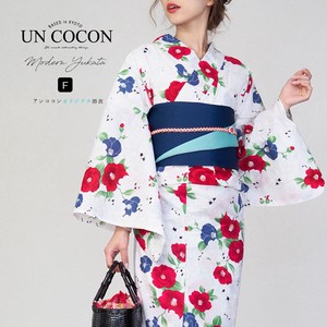Kimono/Yukata Floral Pattern Retro