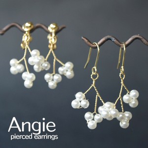 再入荷【Angie】トライデントホワイトパールビーズ  ピアス／イヤリング！シンプル＆フェミニン
