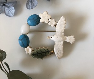 Small Birds Natural stone Brooch Turquoise