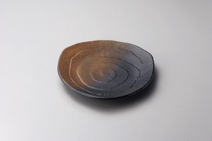 黒備前9.0三角皿【日本製　陶器】