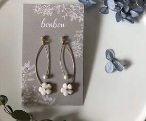Flower Pearl Long Pierced Earring Earring
