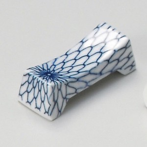 枕ｱﾐ箸置(【日本製　美濃焼】