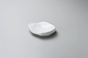 強化白釉ちぎり4.5寸皿【日本製　強化磁器】