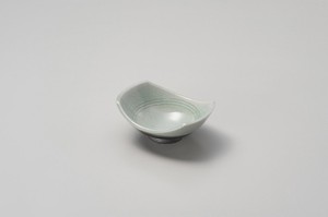青磁貫入舟型小鉢【日本製　陶器】
