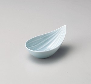 笹型小鉢（青磁）【日本製　磁器】