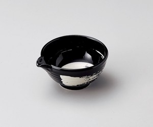 黒釉白刷毛3.6片口鉢【日本製　磁器】