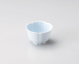 青磁梅型小鉢（中）【日本製　強化磁器】