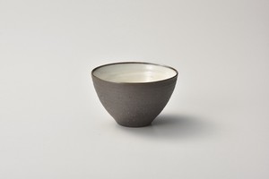 うるし黒ボール型飯碗【日本製　陶器】