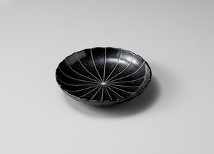 黒マット十草 菊型5.0皿【日本製　磁器】