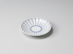 Chrysanthemum 4 5 Plate Made in Japan Porcelain