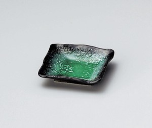エメラルドグリーン華角小皿【日本製　陶器】