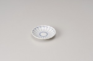 菊線菊形3.0小皿【日本製　磁器】