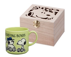Snoopy Colorful Peanuts Wood Boxed Mug