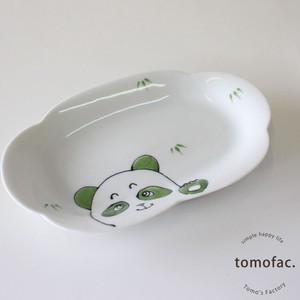 花型皿　にこにこぱんだ　日本製　波佐見焼　皿鉢　変形　動物シリーズ