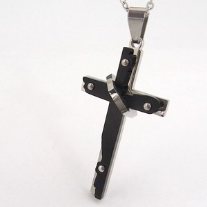 ステンレス ネックレス クロス 十字架 ボルトリング シルバー ブラック レディース メンズ アクセサリー