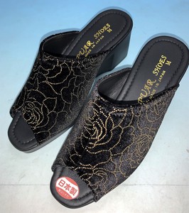 凉鞋 日本制造