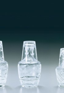 冠水瓶  あやめ切子（本体1・冠コップ1）【日本製　ハンドメイド　ガラス製】