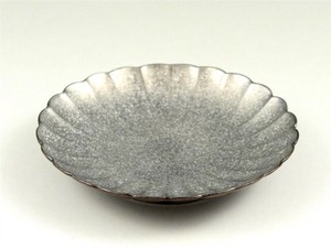 黒柚子銀塗り　菊型4．5寸皿