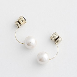 Stone Pearl Magnet Earring
