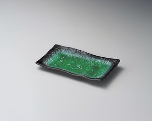 エメラルドグリーン華焼物皿  【日本製    陶器】