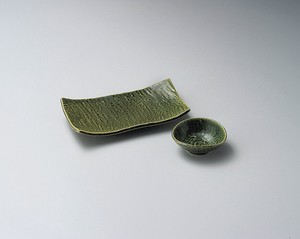 織部焼物皿・角千代  【日本製    陶器】