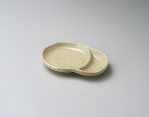 うす茶うのふ変形仕切皿  【日本製    磁器】